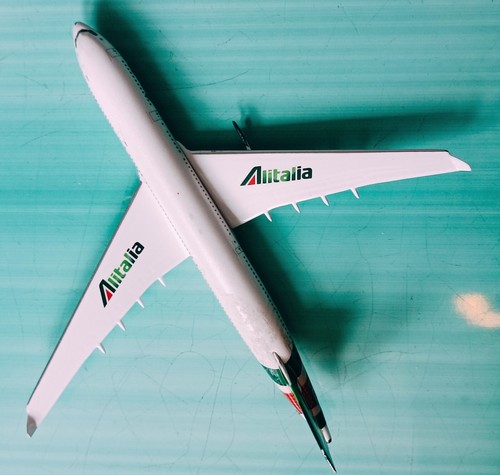 Alitalia aereo boing 777 - aereo,